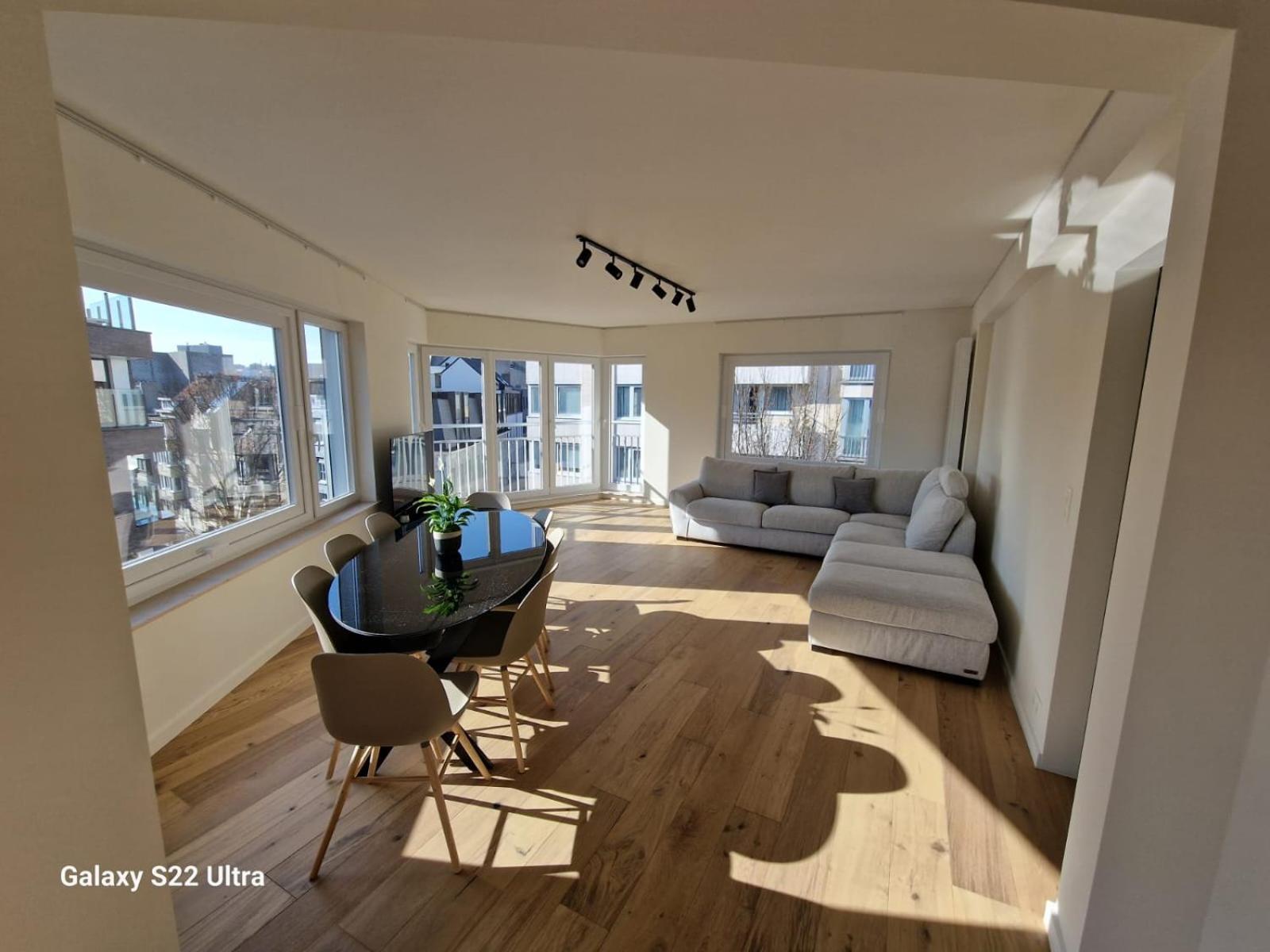 Luxury Renovated 3 Rooms Apartment Остенде Екстер'єр фото