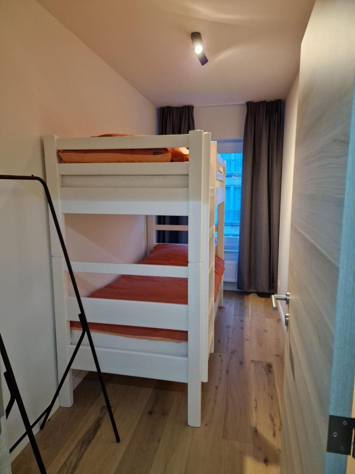 Luxury Renovated 3 Rooms Apartment Остенде Екстер'єр фото