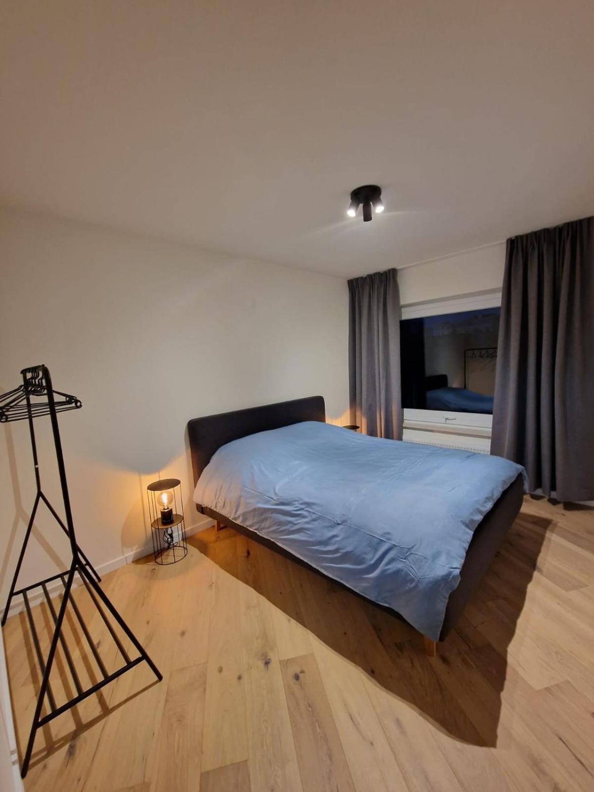 Luxury Renovated 3 Rooms Apartment Остенде Екстер'єр фото
